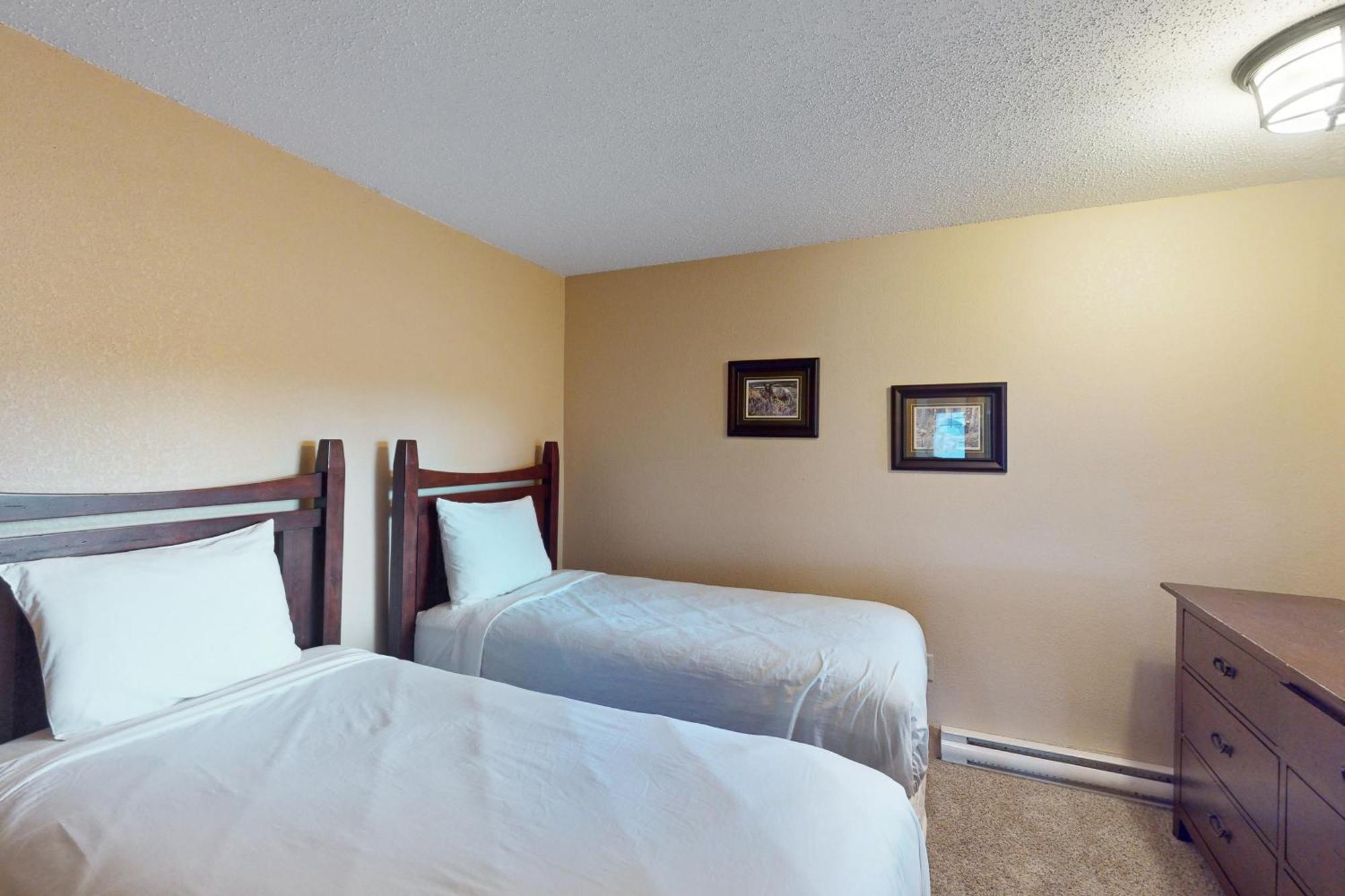 Northstar 11 Villa Steamboat Springs Room photo